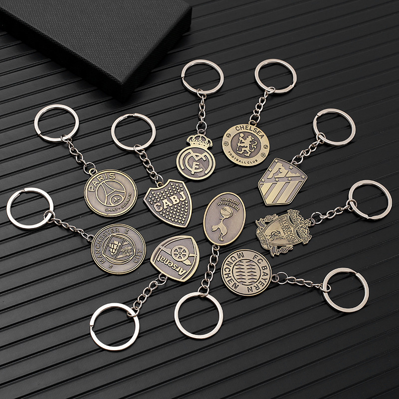 Football Team Emblem Bronze Keychain Zinc Alloy Material Real Madrid Manchester City Barcelona Juve Chelsea Pendant Football Team Emblem Bronze Keychain Zinc Alloy Material Real Madrid Manchester City Barcelona Juve Chelsea Pendant