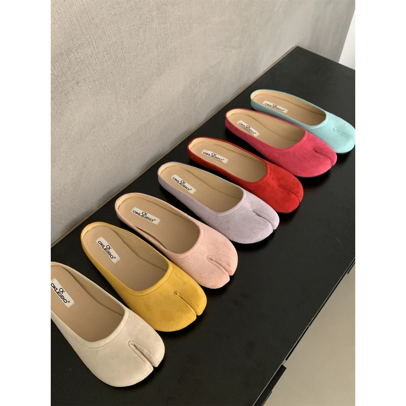 Замшевые туфли с разрезом на носке, женские туфли на плоской подошве с неглубоким носком, летние туфли Baotou на плоской подошве во французском ретро-вечернем стиле, желтые туфли подковы