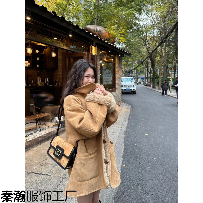 Fur Integrated Fur Outwear for Women, Reversible Winter 2025 New Loose Motorcycle Jacket Top, Thickeneded Lamb Hair