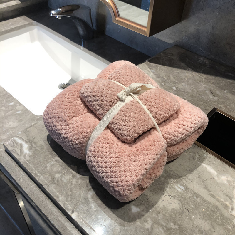 High Quality Coral Velvet Pineapple Plaid Towel and Bath Towel Combination Set Manufacturer Wholesale Thickened Lint-Free Absorbent Plush High Quality Coral Velvet Pineapple Plaid Towel and Bath Towel Combination Set Manufacturer Wholesale Thickened Lint-Free Absorbent Plush