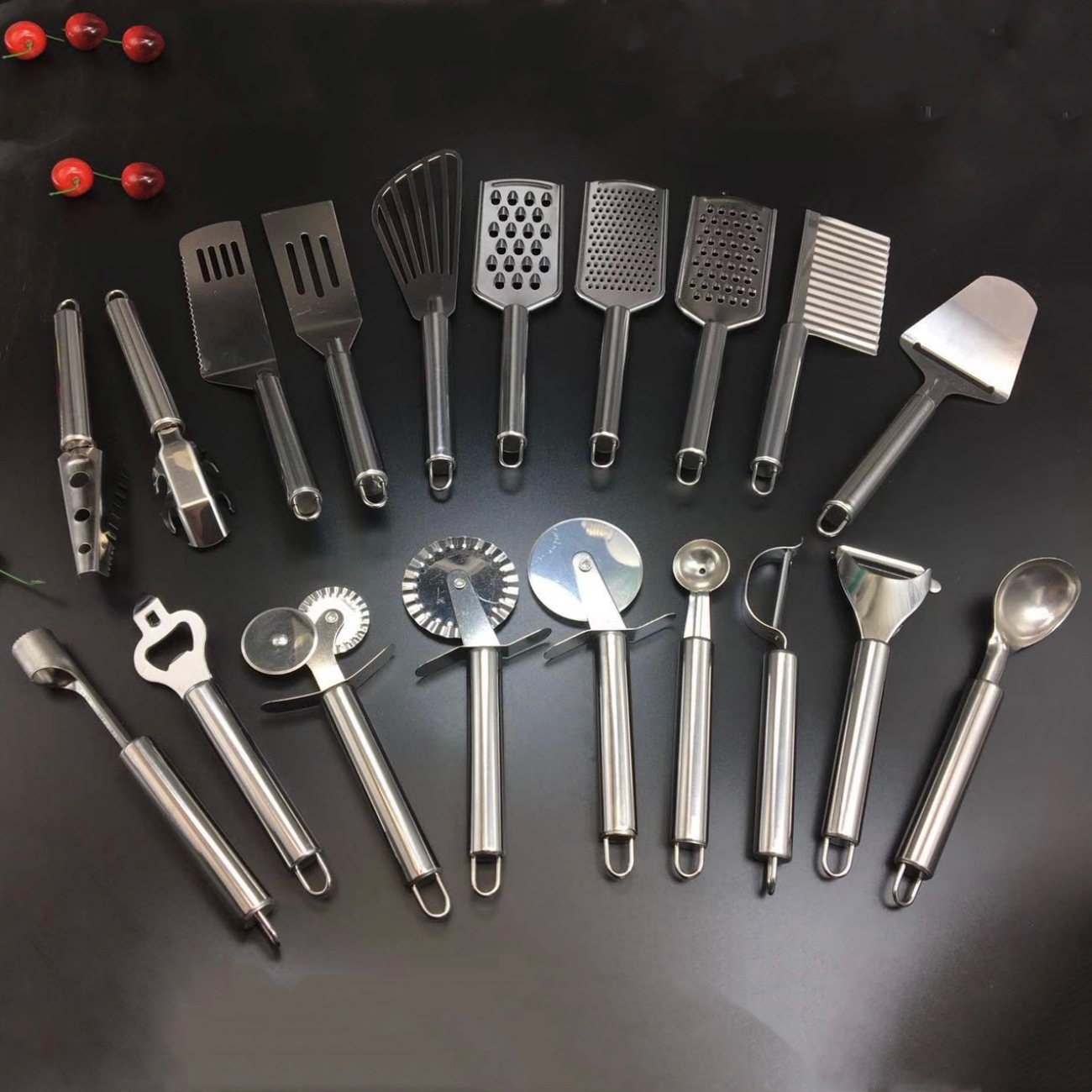 Comercio exterior de acero inoxidable herramientas de cocina cuchillo de pizza raspador de alambre prensador de ajo cortador de patatas cuchillo de piel herramientas de horneado