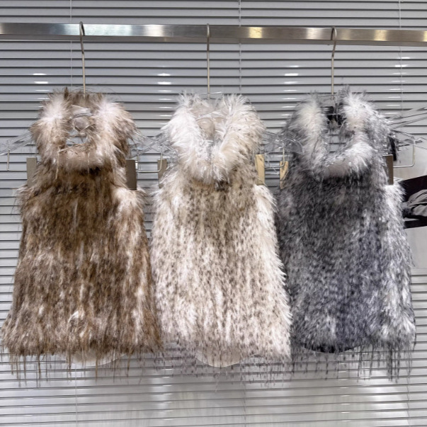 2026 Winter New Style Socialite Hot Girl Gradient Eco-Friendly Faux Fur Halter Neck Tank Top