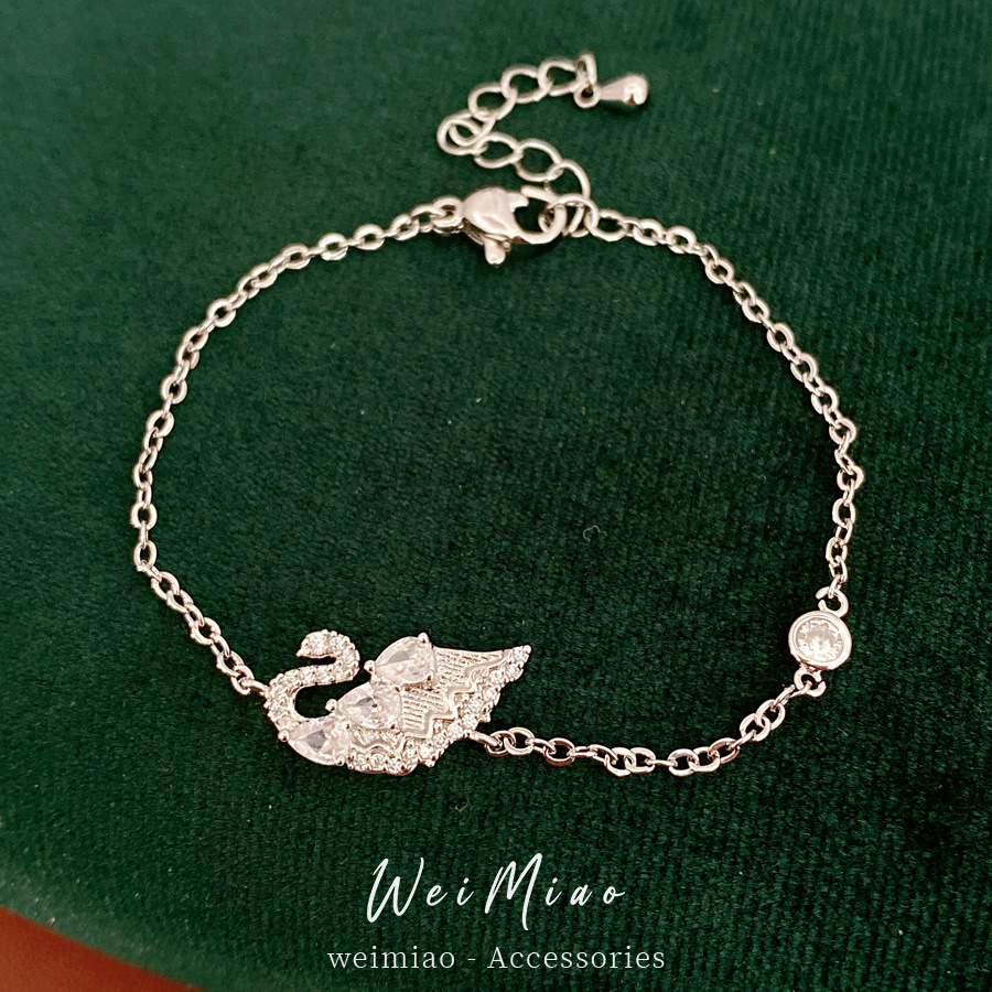 Modas versátiles pulseras de piedra de cisne lujoso ligero nicho pulseras de alta calidad temperamento exquisito joyas personales al por mayor image 1