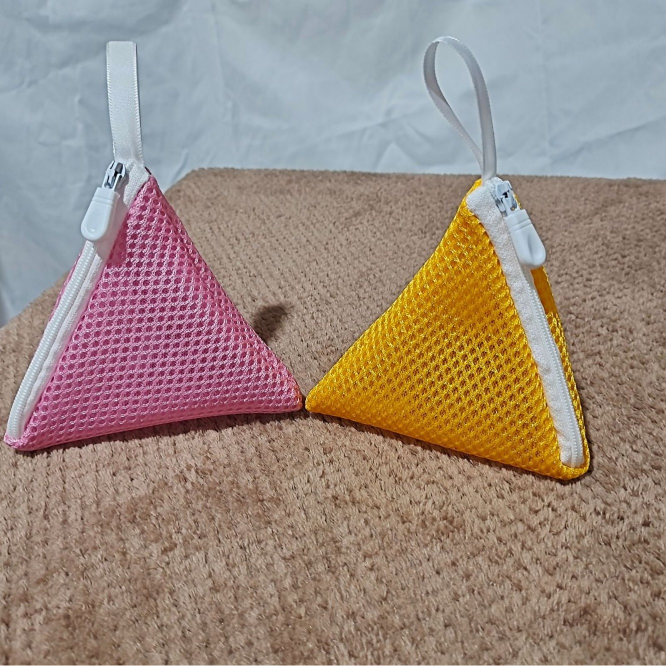 핑크 삼각형 12cm * 12cm