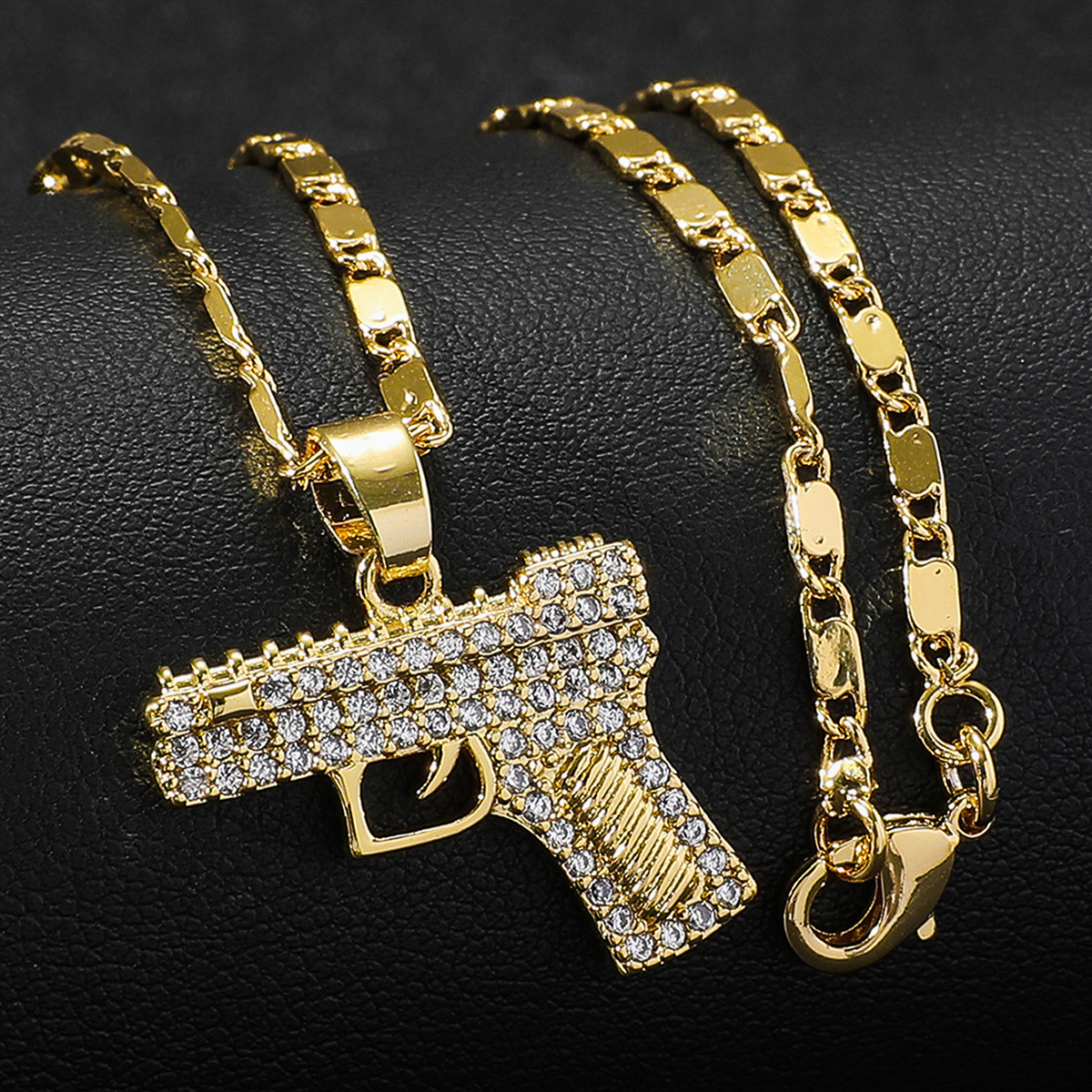 European and American Cross-Border Men's Necklace with Diamond-Encrusted Pistol Pendant, Retro Hip-Hop Style, Trendy and Cool Short Men's Necklace