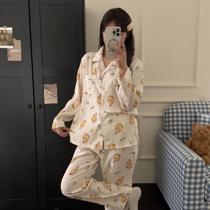 Venta al por mayor transfronteriza en vivo estilo caliente otoño dulce dibujos animados nubes algodón pantalones de manga larga pijamas traje de estudiante servicio a domicilio