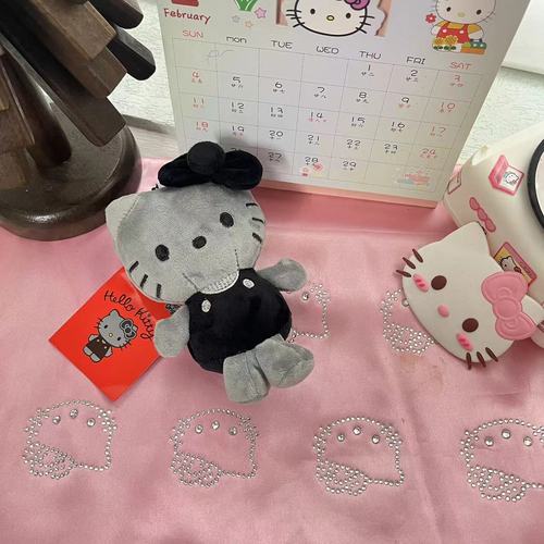 Cartoon hot sale new 50th anniversary charcoal grey KT pendant cute bag hanging ornament plush doll pendant wholesale