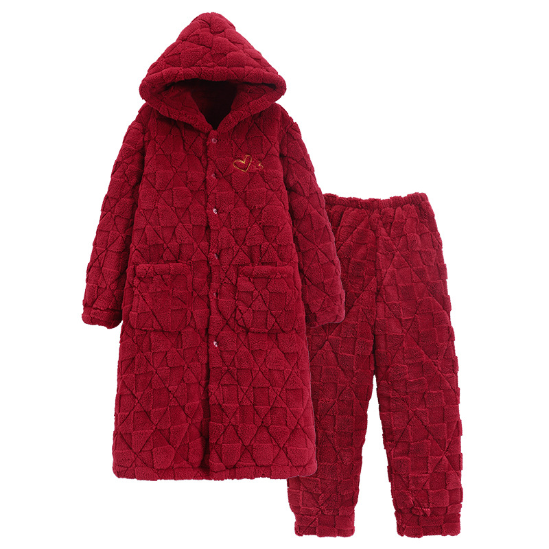 Pijamas de hombre de otoño e invierno de lana de coral de tres capas acolchadas engrosadas de lana forrada de invierno de color rojo brillante cálido traje de desgaste para el hogar