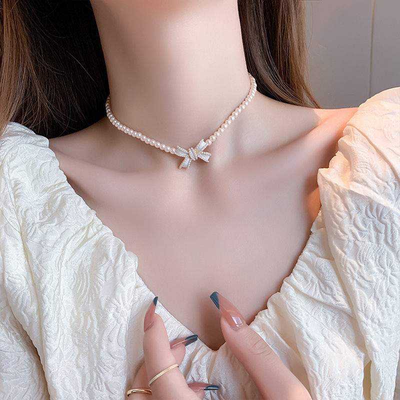 Elegant Sweet Bow Knot Imitation Pearl Alloy Beaded Women's Choker display picture 2