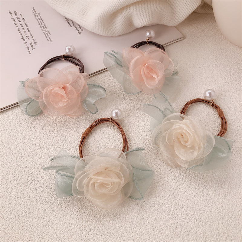 Anillo de cabello coreano de flores de perlas de perlas de corda de cabello dulce de banda de goma de alta elasticidad adornos para el cabello