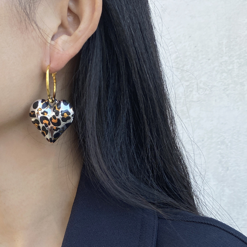 13g Weight Alloy Ear Needle Material 1 Pair Retro Heart Shape Leopard Alloy Drop Earrings