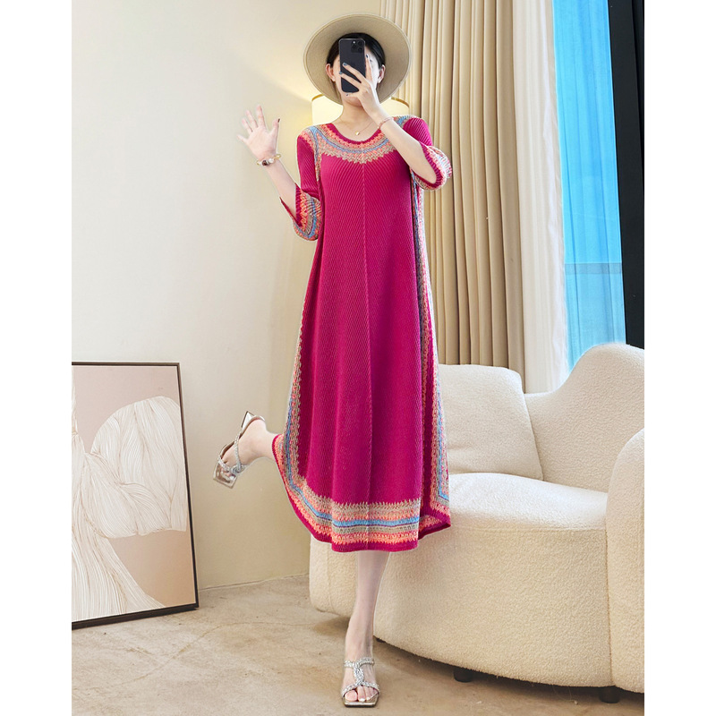 Red Dress, Autumn Miyake Pleated New Style, Retro Print, Stylish Long Dress, Age-Reducing Mother's Wear, Wedding Banquet Dress