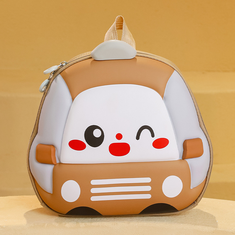 Mochila de niños de dibujos animados coches tridimensionales mochila de niños de jardín de infantes mochila transpirable de clase media y grande mochila de niños pequeños