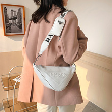 跨境質感包包女2022新款時尚幾何包小眾獨特設計三角單肩包小挎包