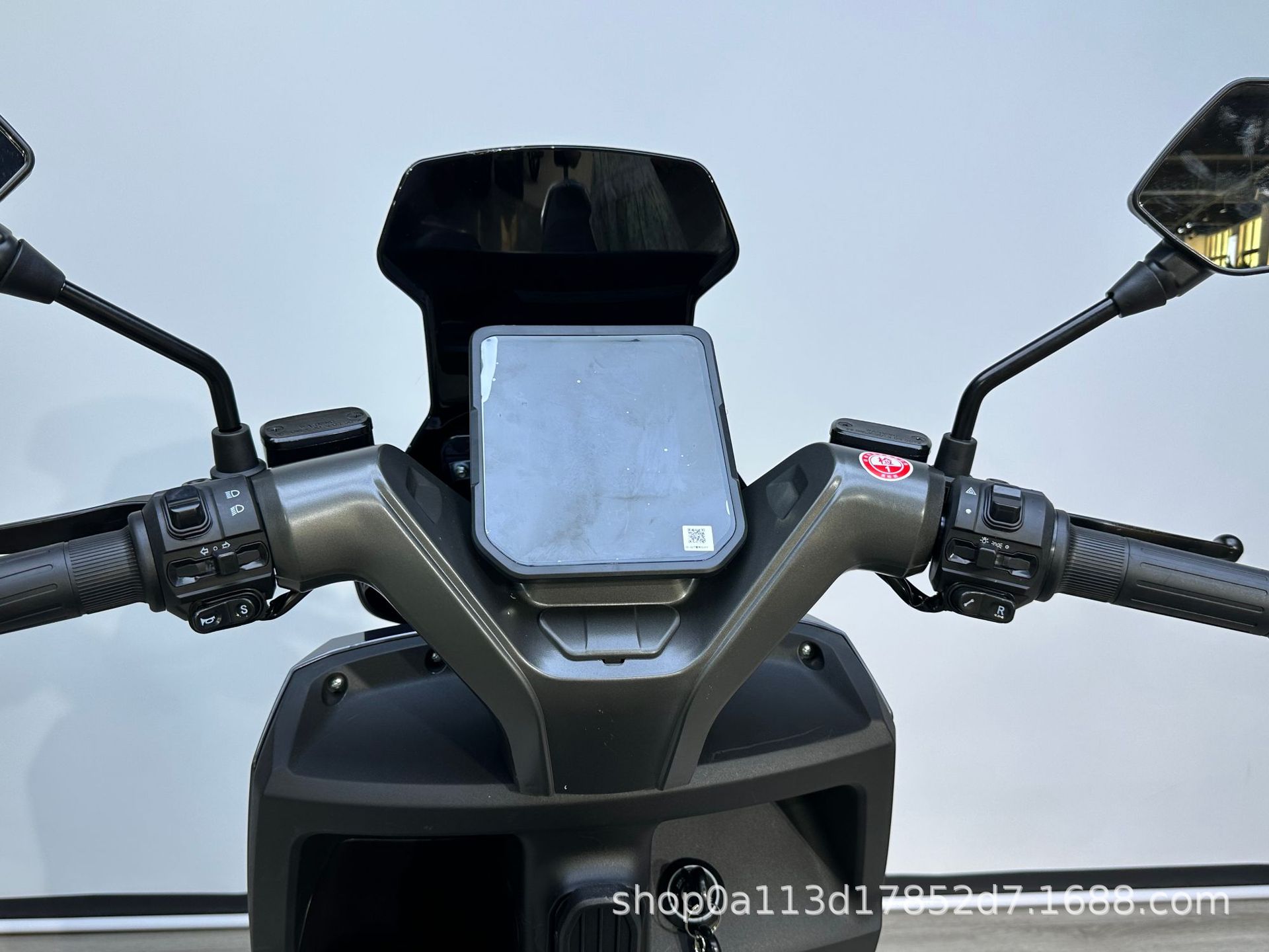 Cross-Border Fengshen 2025 New Model Electric Motorcycles, Electric Scooters, Export Mobility Vehicles, Wholesale Small Cars, Electric Mopeds