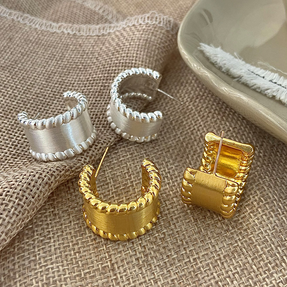 U Shape Pattern Women's Gender 1 Pair Classic Style U Shape Plating Copper Gold Plated Drop Earrings