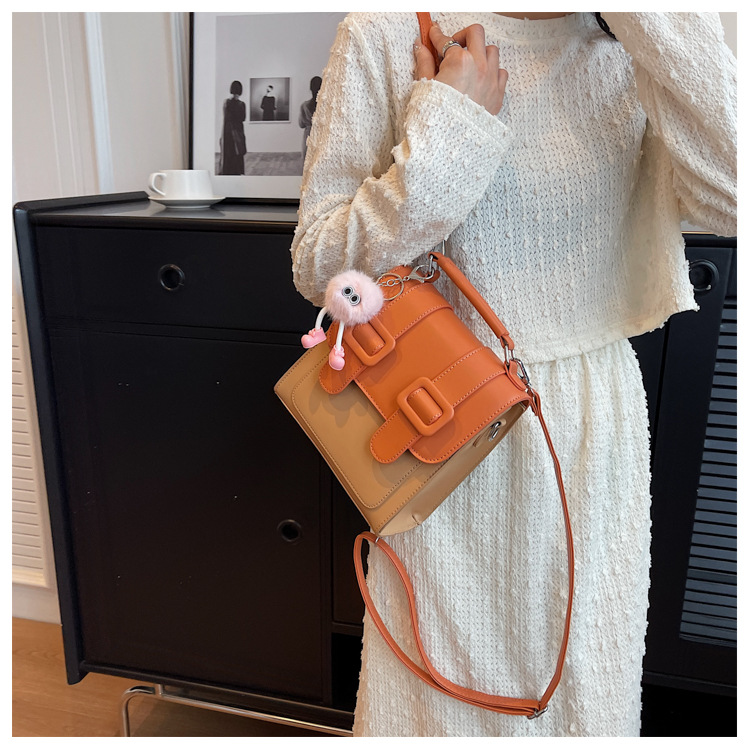 2024 New Women's Backpack Student Handbag Popular Color Contrast Splicing Large Capacity Commuting Outgoing Small Backpack_voghion.com