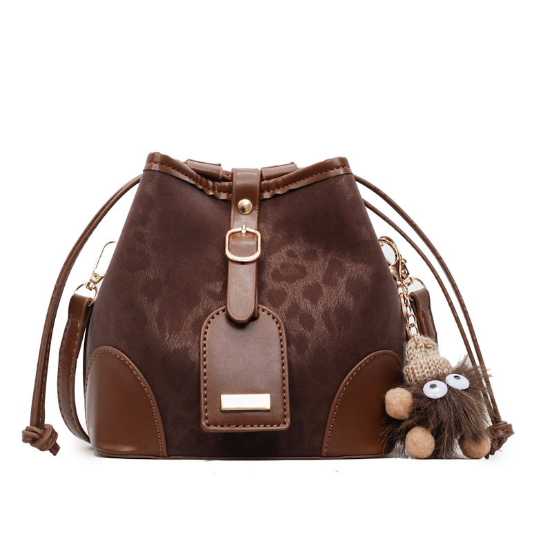 Bolso de moda de alta calidad para mujeres otoño y invierno 2025, nuevo estilo de moda, bolso de hombro universal, bolso de tendencia.