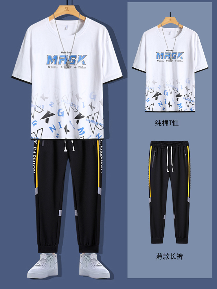 Conjunto de dos piezas para hombres jóvenes, nuevo estilo de verano para estudiantes de secundaria y preparatoria, camiseta de manga corta de algodón puro y pantalones largos, atuendo informal.