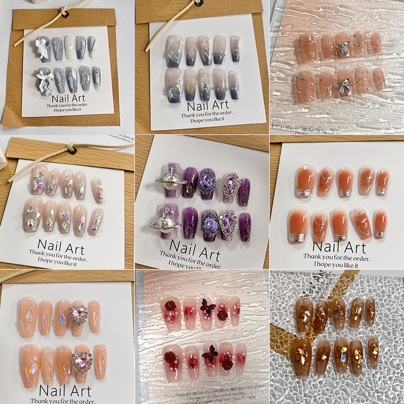 Desgaste hecho a mano de uñas de longitud media de otoño e invierno elegante pieza de uñas al por mayor oro puro deseo viento extraíble uñas falsas