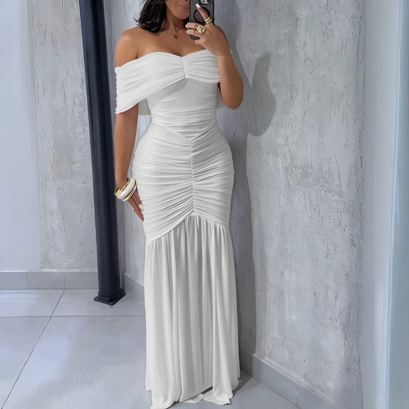 In-Stock Women's Solid Color Off-Shoulder Fishtail Gown with Three-Dimensional Pleats, Waist-Cinching, Slim Fit, Mesh Panel Hem, Fashionable