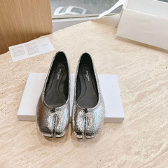 シープスキンバージョン～ソフトレザーシルバーピッグトゥスプリットトゥシューズ、女性用浅口万能シューズ、フラットフレンチレザーフラットシューズ