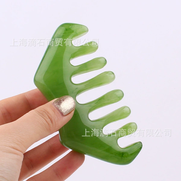 Emerald green eight -tooth meridian comb