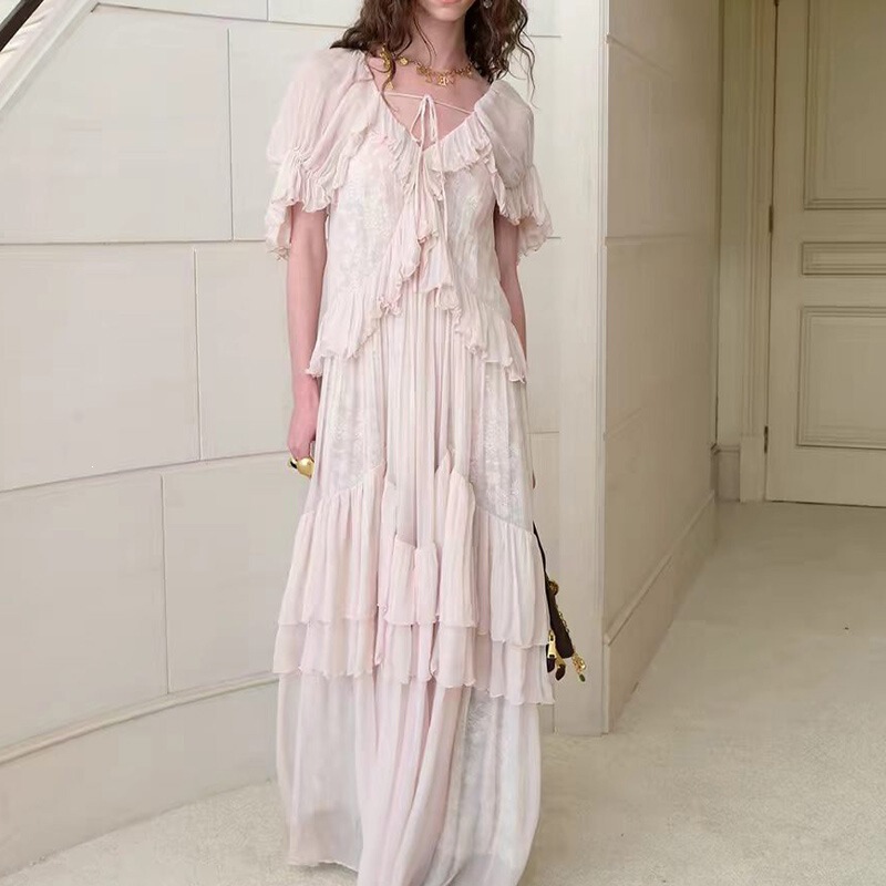 French-Style Gentle V-Neck Ruffle Dress for Women, Lace Splicing Multi-Layered Cake Skirt, Flowing Holiday-Style Long Dress French-Style Gentle V-Neck Ruffle Dress for Women, Lace Splicing Multi-Layered Cake Skirt, Flowing Holiday-Style Long Dress