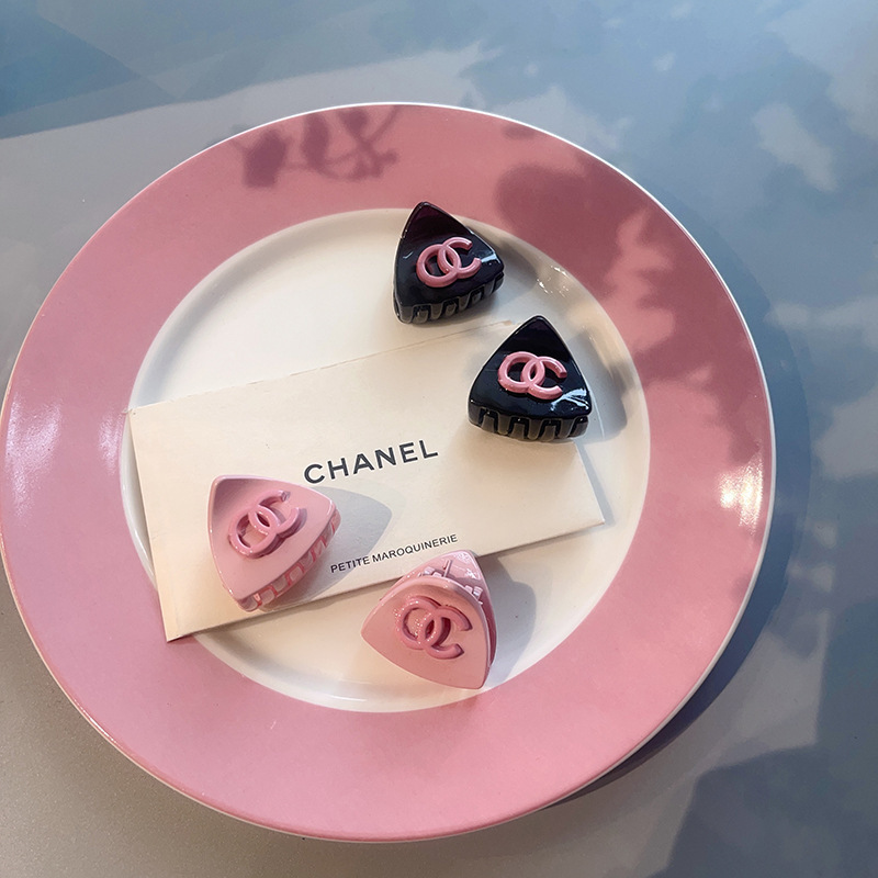 Mini Pink Cat Ear Hair Clip Shark Clip Hair Accessory Elegant Bangs Side Clip Claw Clip Small Chanel Style Internet Celebrity Women Mini Pink Cat Ear Hair Clip Shark Clip Hair Accessory Elegant Bangs Side Clip Claw Clip Small Chanel Style Internet Celebrity Women
