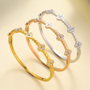 ��ͨ�w�䓡��W��INS�L���~�����C�18k�����֭h�r�а״�͹�Ů