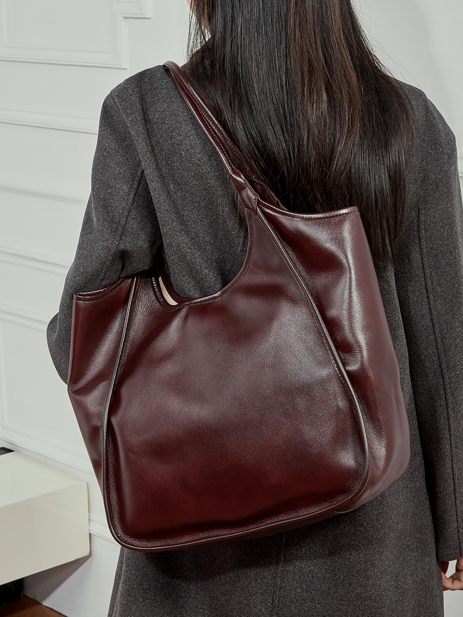 leather shoulder bag