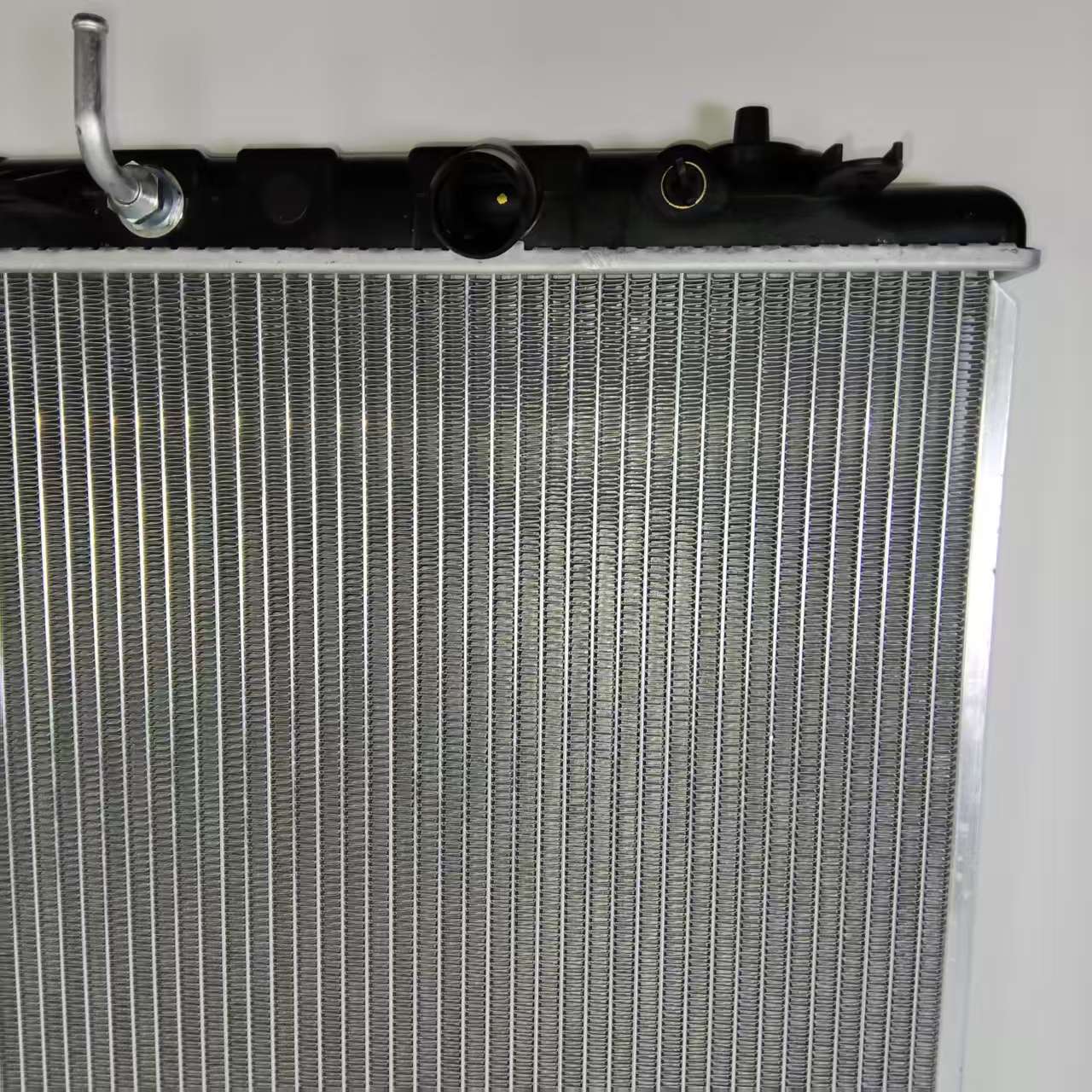 Compatible with 2009-2014 Honda first-generation Spirior radiator parts, model number 19010-RL9-H51