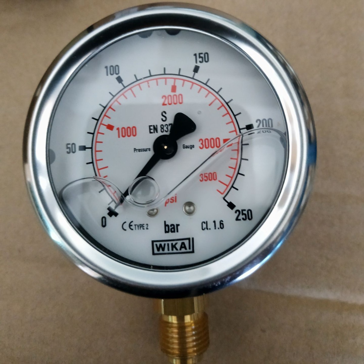 EN837-1压力表威卡WIKA 213.53.063充液耐震压力表250bar径向
