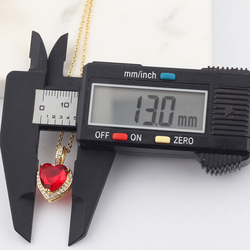 Fashion Heart Shape Copper Necklace Inlaid Zircon Copper Necklaces