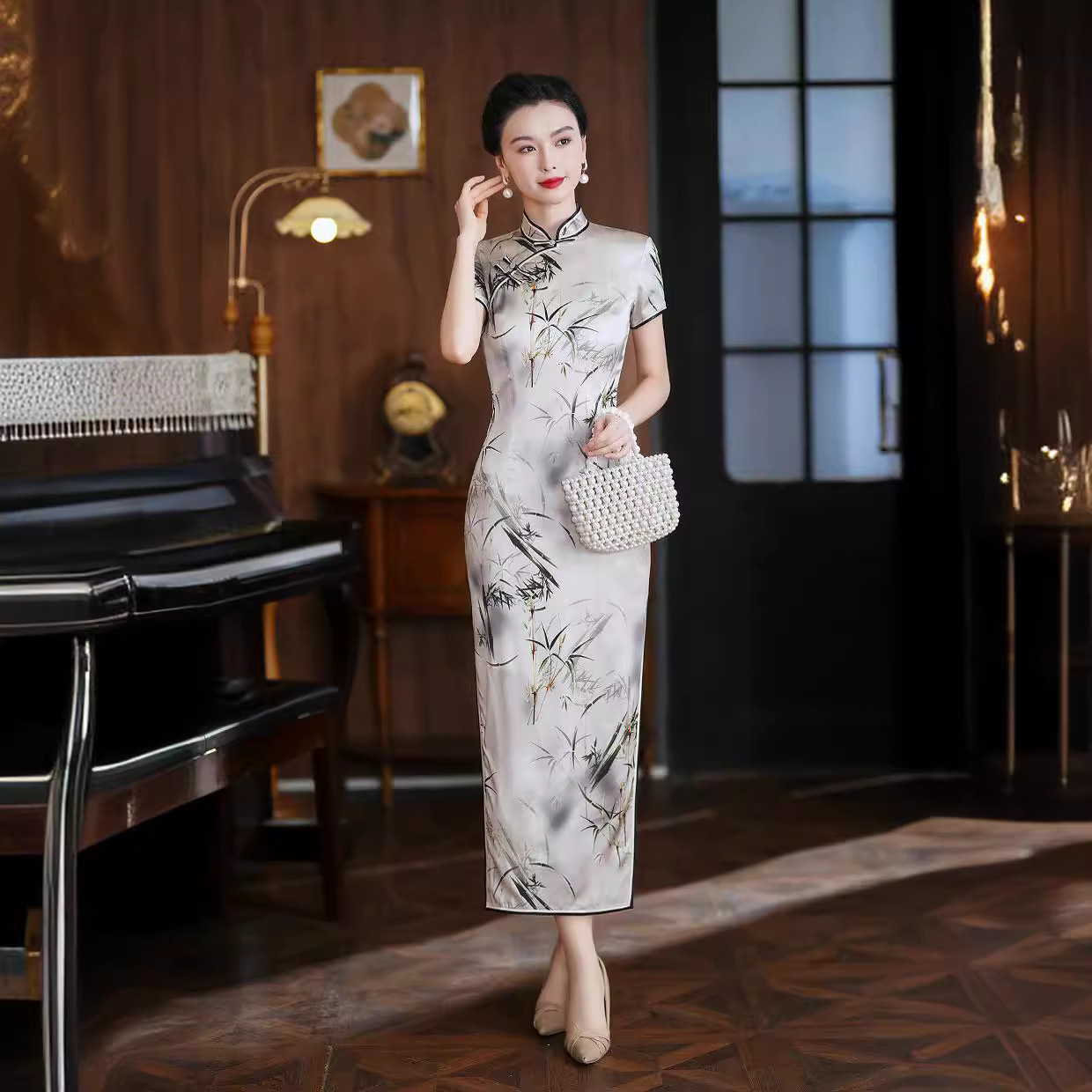 Silk summer cheongsam