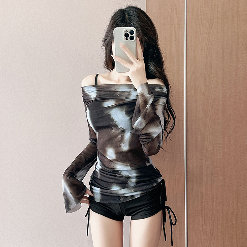 One-Piece Swimsuit Women's Bikini Three-Piece High-End 2025 New Sexy Long-Sleeved Sunscreen Hot Spring Swimsuit