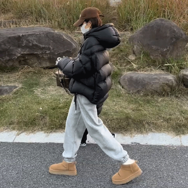 검은색