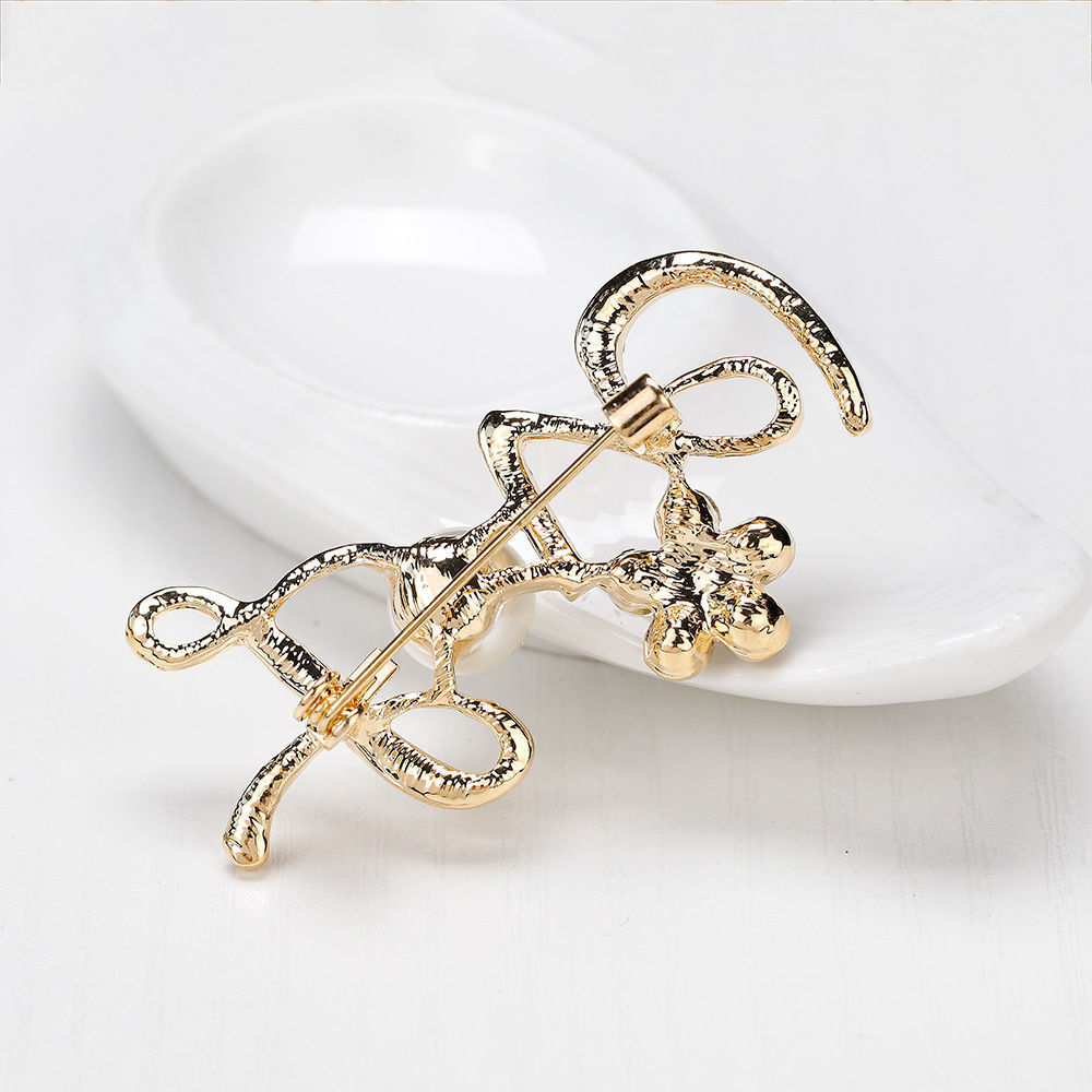 Elegante love letter broche voor dames exclusief accessoire_voghion.com