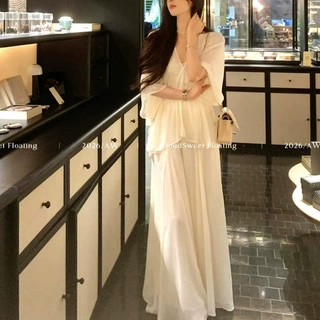 CloudSweet白云甜 淡人美女感 薄纱蕾丝V领上衣清透雪纺简约套装