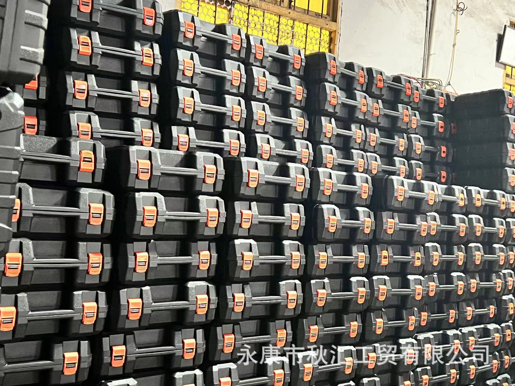 Factory direct supply, dropshipping, and OEM processing of overseas lithium battery-powered cordless high-pressure cleaning guns and watering machines