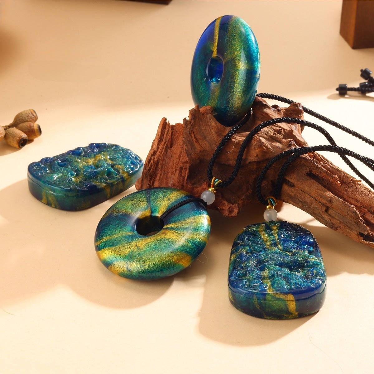 Blue porcelain, mysterious night-glow dragon pendant, safety charm, blue sand effect, sweater chain, unisex design, special offer for live streams