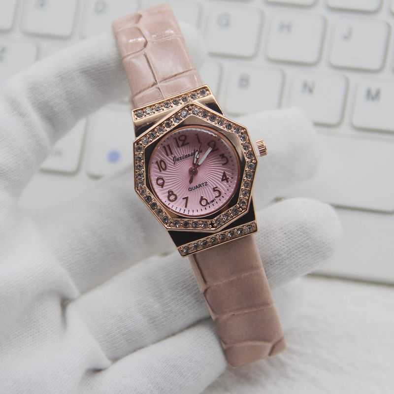 Cross-border Hot Selling Creative Irregular Dial Diamond Digital Watch Women's Fashionable Distinctive Quartz Watch Student Watch