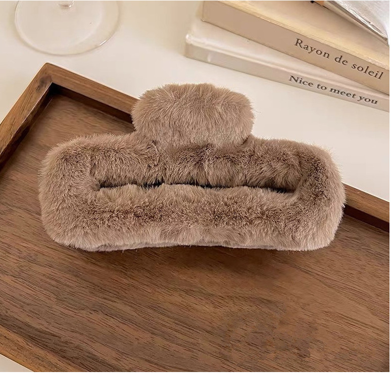 Plush Hair Clip For Women Simple Milk Coffee Colour Shark Clip_voghion.com