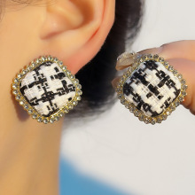 韩国东大门绒布格纹秋冬ins风方形耳钉小众设计感复古耳饰