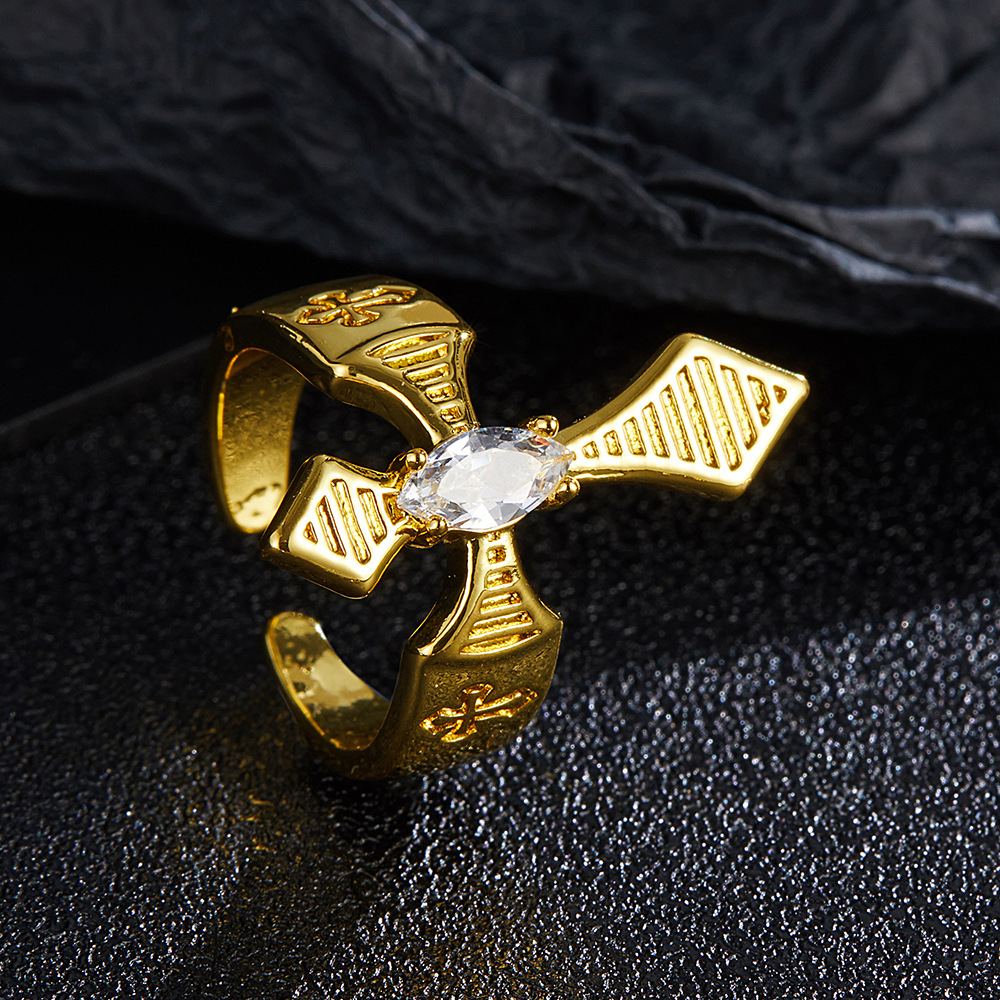 Vendita calda con senso del design personalizzato, anello di apertura a croce in zirconio_voghion.com