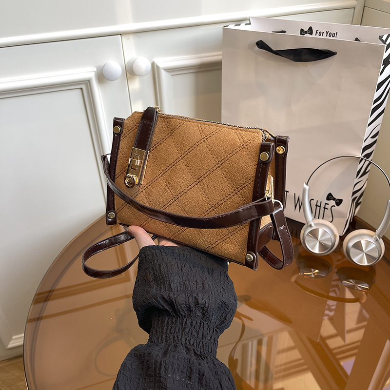 菱格绣线大容量时尚2025纯色复古简约休闲手拎腋下斜挎手提包女