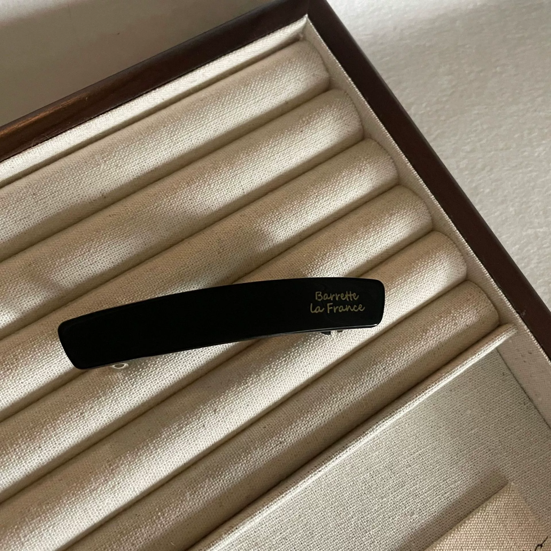 Заколка-гребень блестящая Hairgrip (бренд) французский стиль барретт, 5 см, assorted цветов