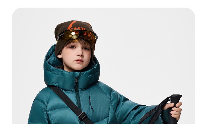 Lekka kurtka puchowa dla dzieci z kapturem – ciepły i wygodny zimowy płaszcz dla chłopców i dziewcząt (pomarańczowy, czarny, zielony, fioletowy) – wypełnienie z białego puchu kaczego_voghion.com