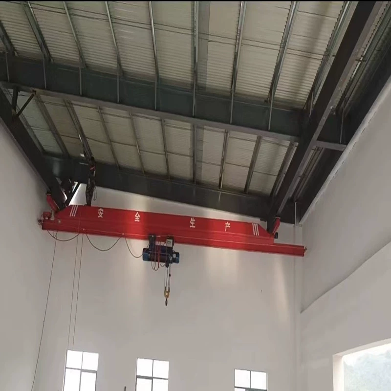 Производители поставляют однобалочных мостовых электрических транспортных средств, которые можно использовать в качестве трансграничных подвесных однобалочных мостовых кранов