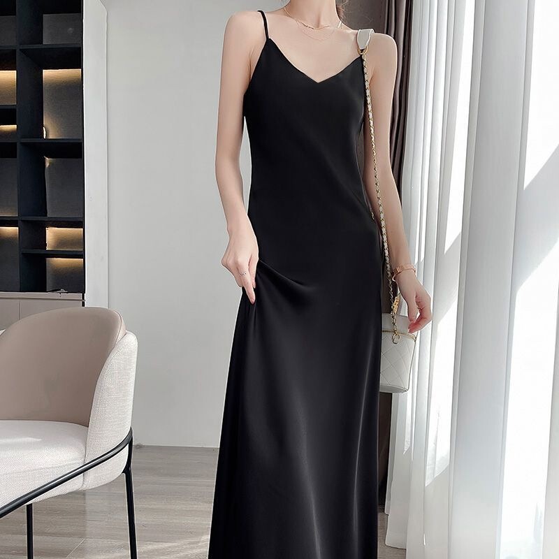Fashionable Plus-Size Silky Slip Dress for Women, New Summer Style, Paired with a Blazer, Mid-Length Solid Color Slip Dress for Outerwear